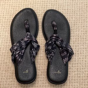 Sanuk sandals